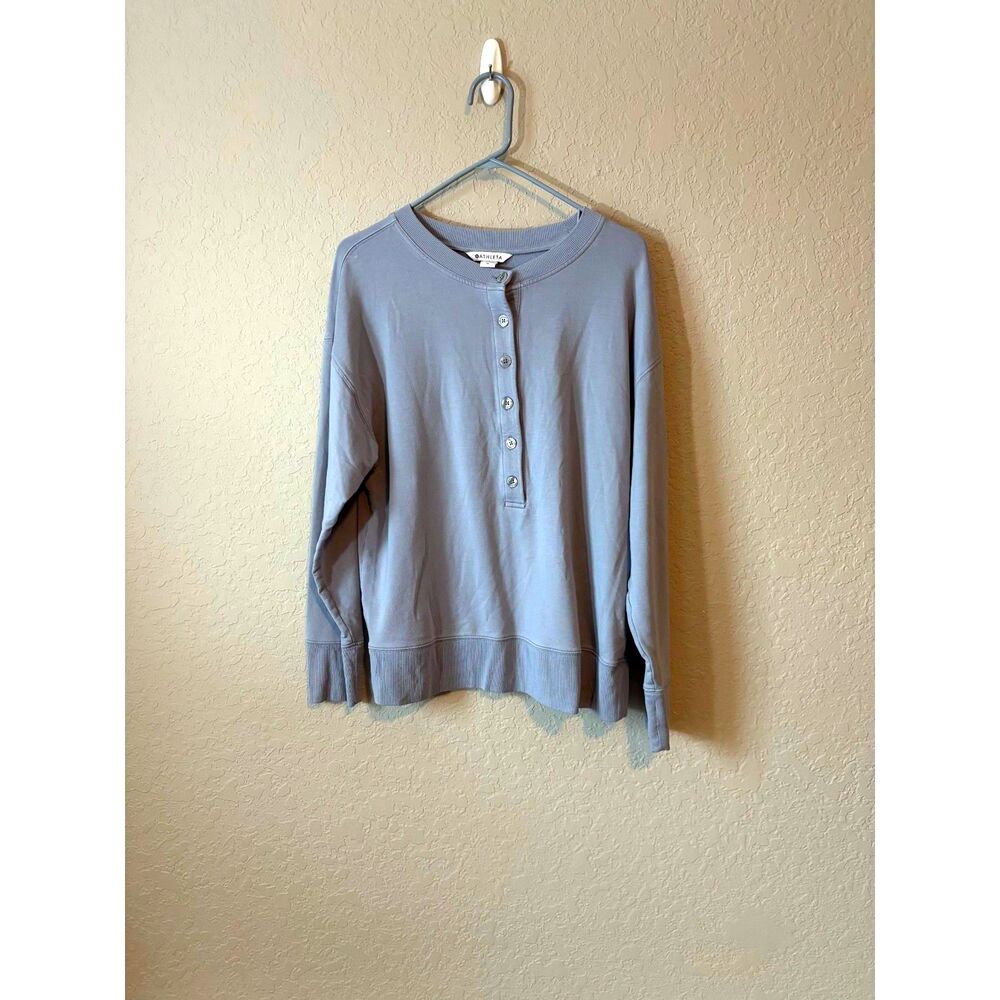 Athleta Balance long sleeve Henley Sweatshirt light blue Size Medium